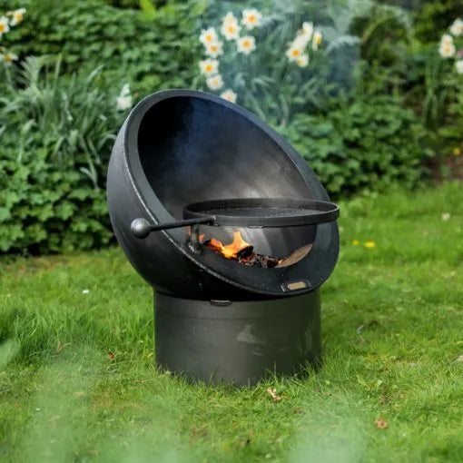 Firepits UK Tilted Sphere 70cm with Swing Arm BBQ Rack